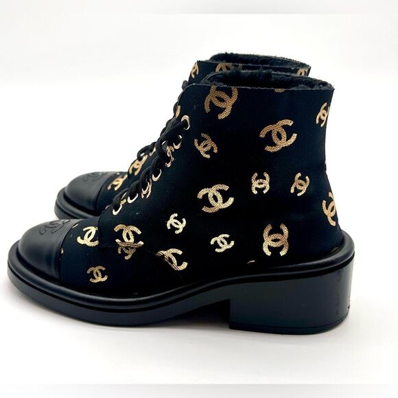 Chanel CC Logo Canvas Shearling Lace Up Combat Boots Black & Gold EU 39 US 8.5-8 - Picture 12 of 15